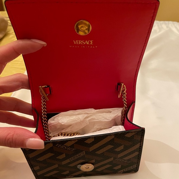 Versace Virtus La Greca Wallet on a Chain, Crossbody, Mini Shoulder Bag - Picture 5 of 6